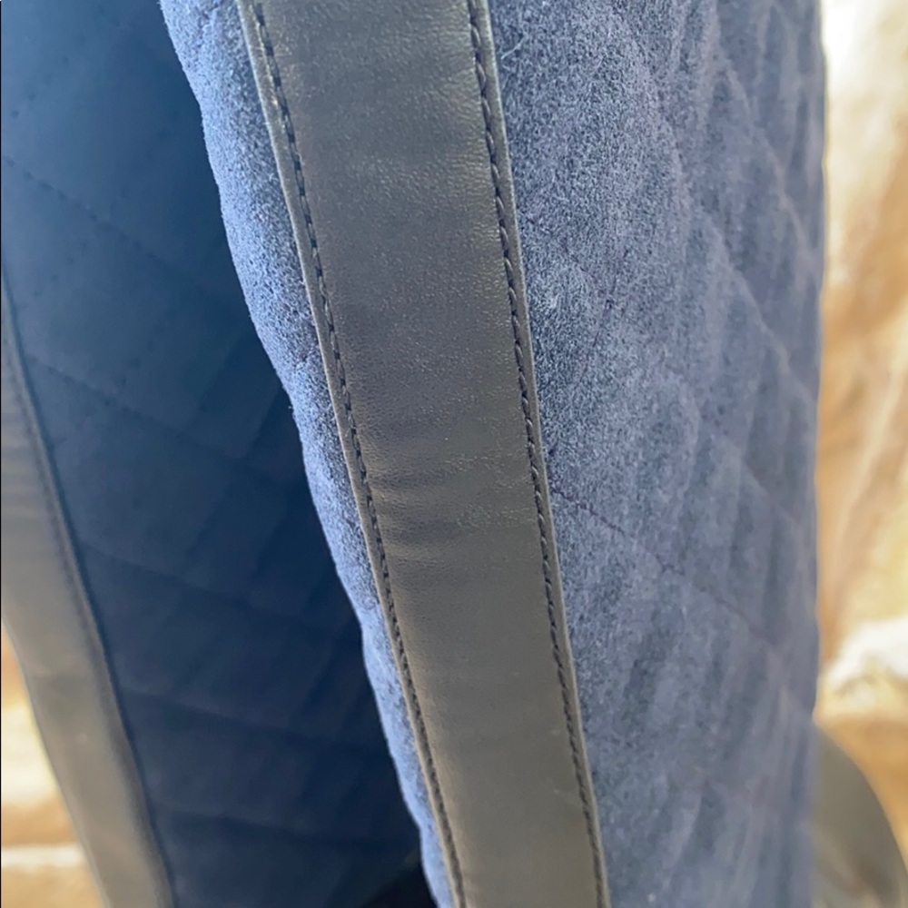 🎁 “VS QUILTED BLUE SUEDE BOOTS” 🎁 - Picture 8 of 11